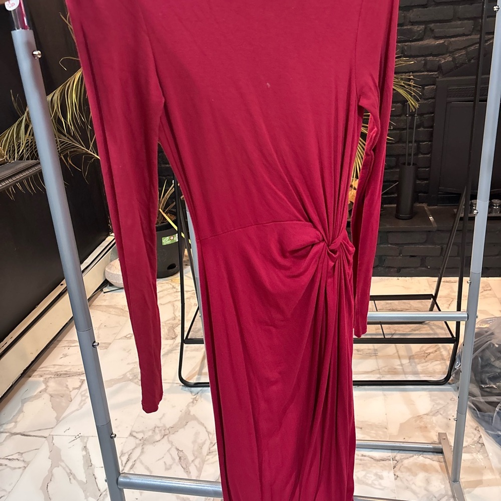 Elegant Red Long Sleeve Dress